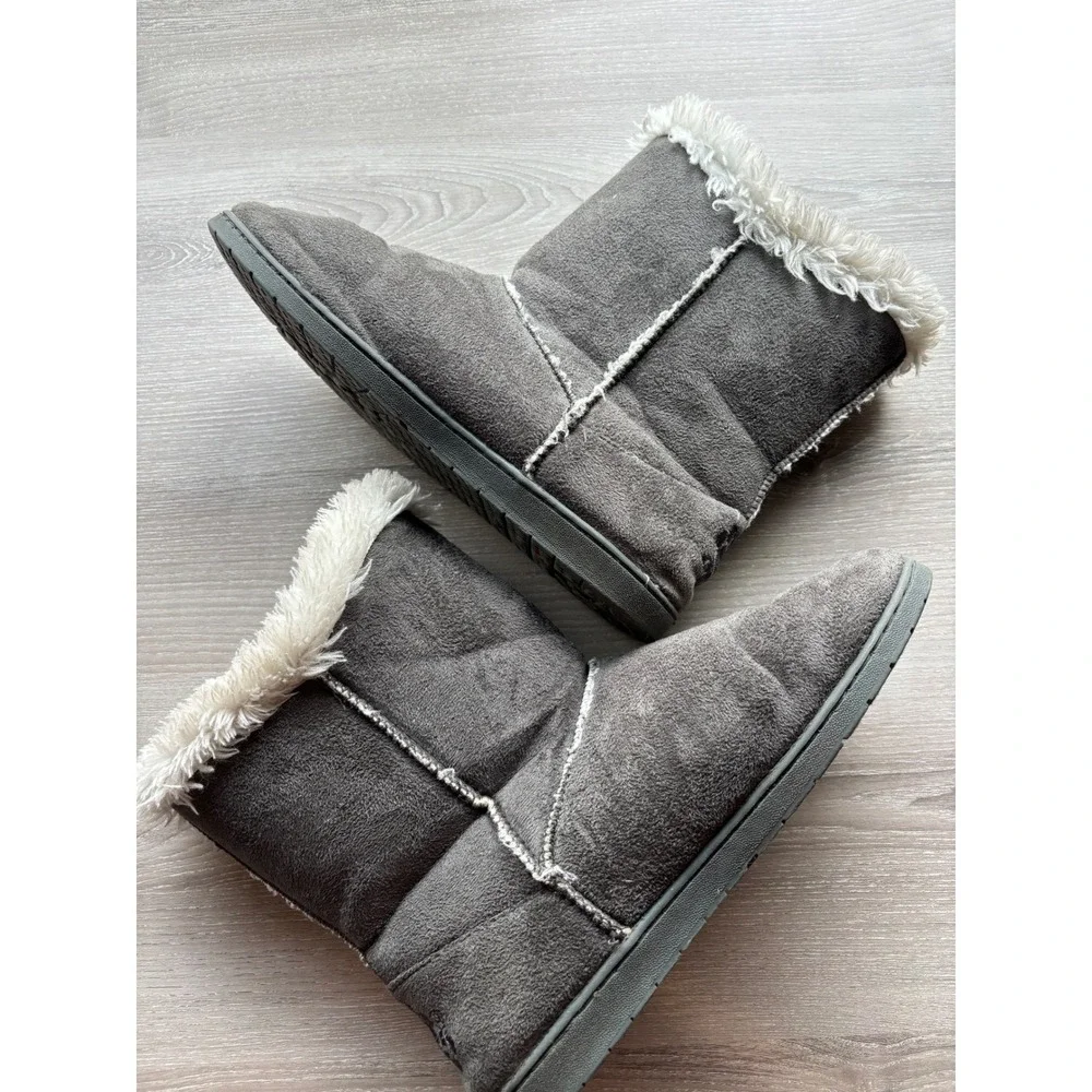 DAWGS Womens 10 Gray Fleece Lined MidCalf Boots Faux Fur Trim 3 Button Cozy Cold
